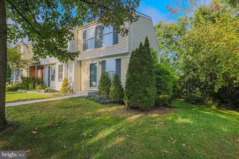 24 Trailwood Rd, Nottingham, MD 21236