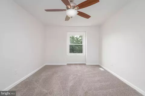 605 Kingston Rd, Middle River, MD 21220 photo 15