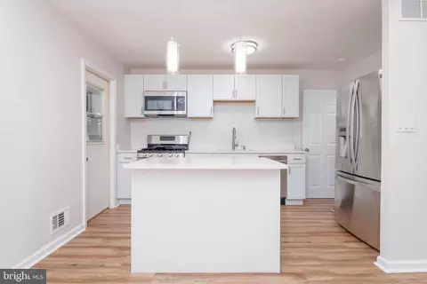 605 Kingston Rd, Middle River, MD 21220 photo 10