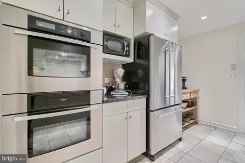 7 Devon Hill Rd #A6, Baltimore, MD 21210 photo 20
