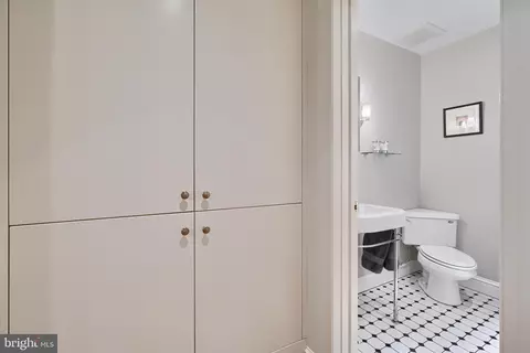 7 Devon Hill Rd #A6, Baltimore, MD 21210 photo 42