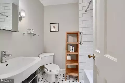 7 Devon Hill Rd #A6, Baltimore, MD 21210 photo 44