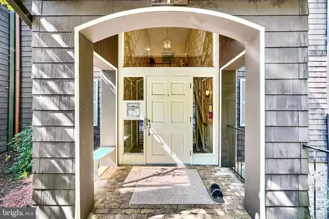7 Devon Hill Rd #A6, Baltimore, MD 21210 photo 2