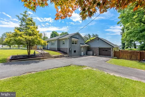 307 Warren Rd, Cockeysville, MD 21030