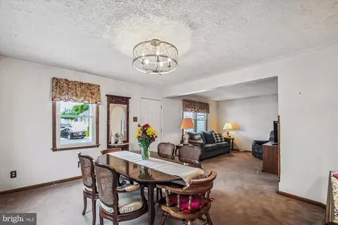 Dining - 7610 Cedar Rd, Dundalk, MD 21222 photo 2 of 2