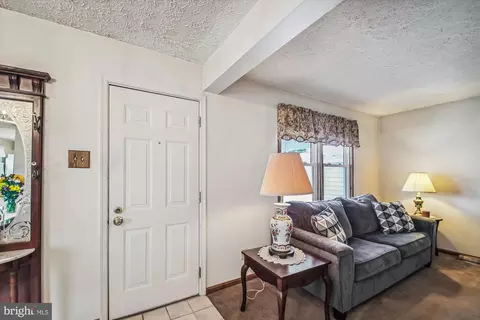 Entry Way - 7610 Cedar Rd, Dundalk, MD 21222 photo 1 of 4