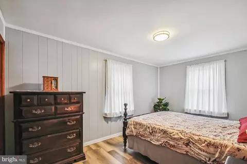 Bedroom - 7610 Cedar Rd, Dundalk, MD 21222 photo 1 of 3