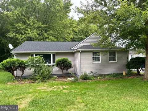 3321 Choptank Ave, Middle River, MD 21220