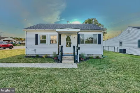 Other - 706 Middle River Rd, Middle River, MD 21220 photo 2 of 15