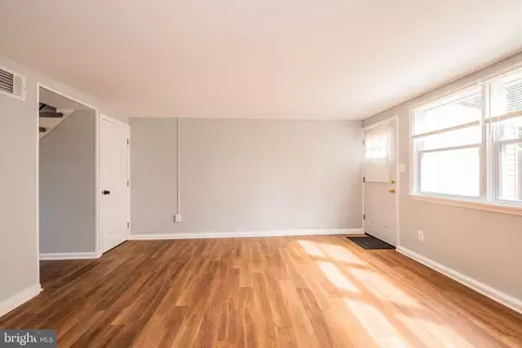 Living - 3217 Bero Rd, Halethorpe, MD 21227 photo 4 of 4
