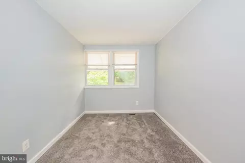 Bedroom - 3217 Bero Rd, Halethorpe, MD 21227 photo 4 of 5