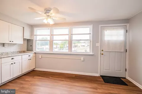 Entry Way - 3217 Bero Rd, Halethorpe, MD 21227 photo 3 of 5