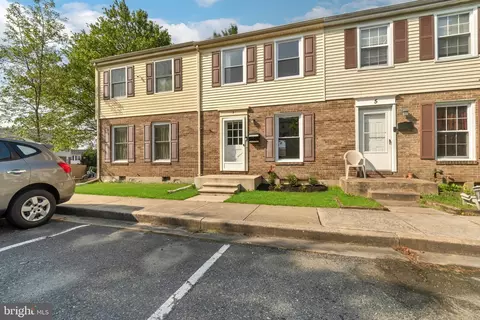 3 Arwell Ct #10B, Nottingham, MD 21236