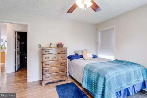 Bedroom - 1013 Cold Spring Rd, Middle River, MD 21220 photo 14 of 18