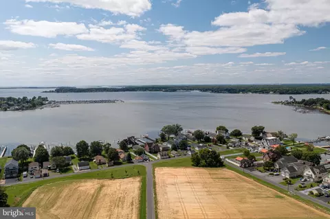 View/Area - 1013 Cold Spring Rd, Middle River, MD 21220 photo 6 of 7