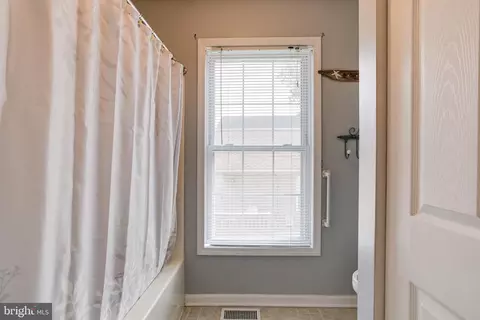 Bath - 1013 Cold Spring Rd, Middle River, MD 21220 photo 4 of 4