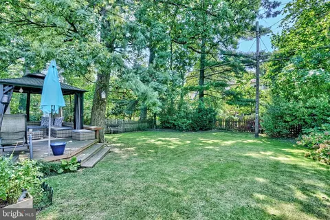 Exterior - 725 Dunkirk Rd, Baltimore, MD 21212 photo 5 of 10