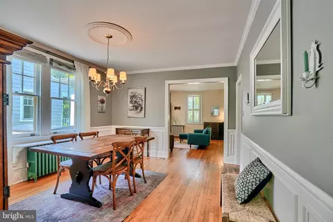 Dining - 725 Dunkirk Rd, Baltimore, MD 21212 photo 3 of 3