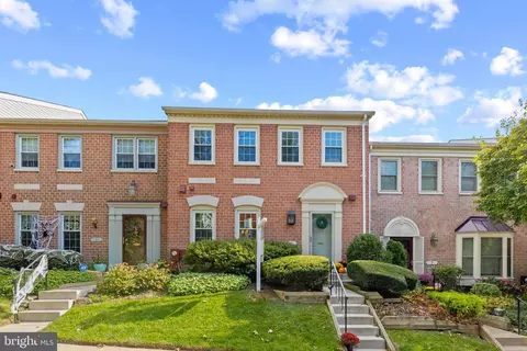 5 Aliceview Ct, Lutherville Timonium, MD 21093