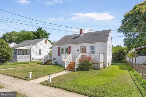 813 S Woodlynn Rd, Essex, MD 21221