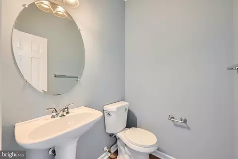 741 Sherman Rd, Middle River, MD 21220 photo 13