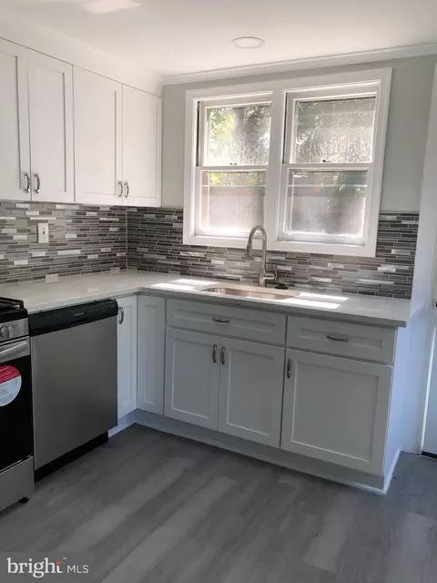 Kitchen - 21 Hazel Ave, Halethorpe, MD 21227 photo 5 of 5