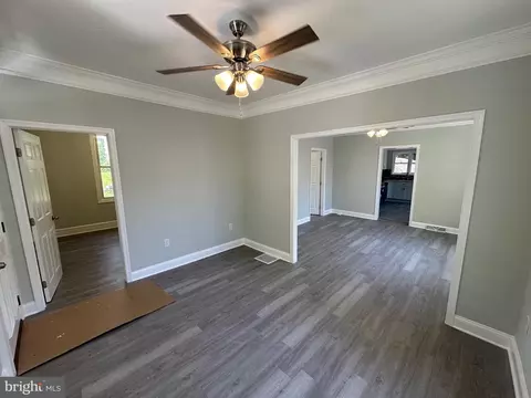 Living - 21 Hazel Ave, Halethorpe, MD 21227 photo 3 of 4