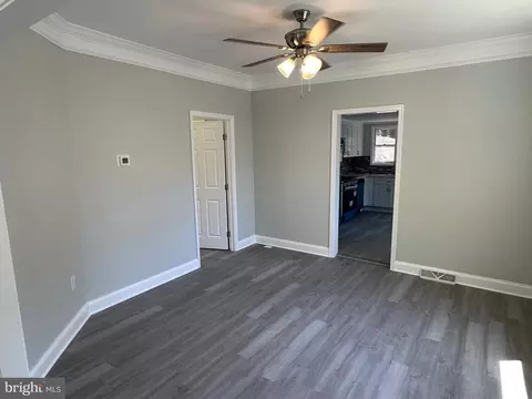 Living - 21 Hazel Ave, Halethorpe, MD 21227 photo 2 of 4