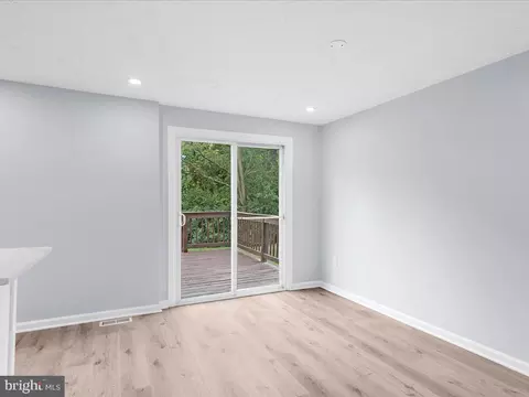 15 Ramsgate Ct, Halethorpe, MD 21227 photo 19