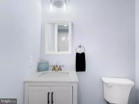 15 Ramsgate Ct, Halethorpe, MD 21227 photo 22