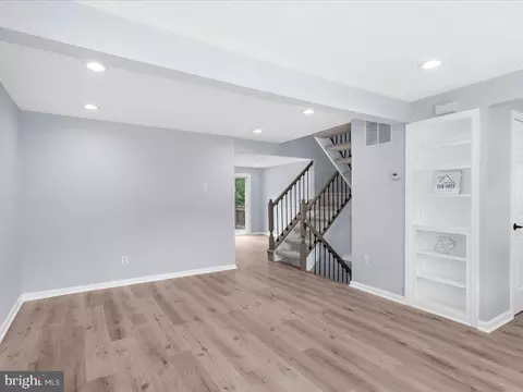 15 Ramsgate Ct, Halethorpe, MD 21227 photo 6