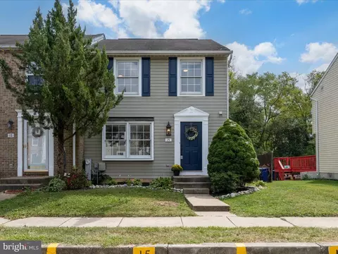 15 Ramsgate Ct, Halethorpe, MD 21227 photo 2