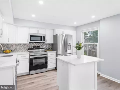 15 Ramsgate Ct, Halethorpe, MD 21227