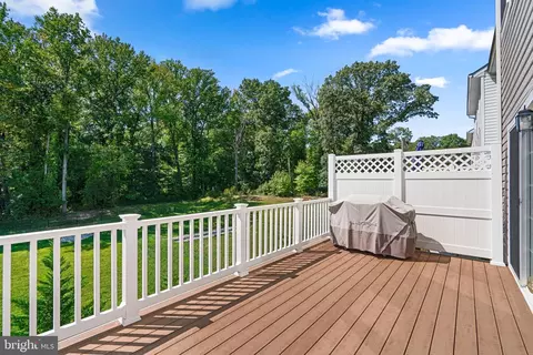 Exterior - 910 Morgan Run Rd, Middle River, MD 21220 photo 4 of 8