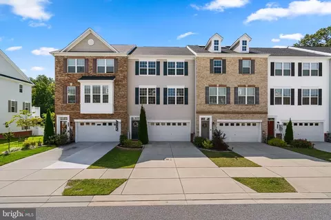 910 Morgan Run Rd, Middle River, MD 21220
