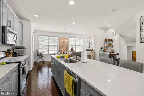 Kitchen - 910 Morgan Run Rd, Middle River, MD 21220 photo 1 of 2