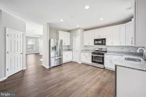 602 Tinker Rd, Middle River, MD 21220 photo 7