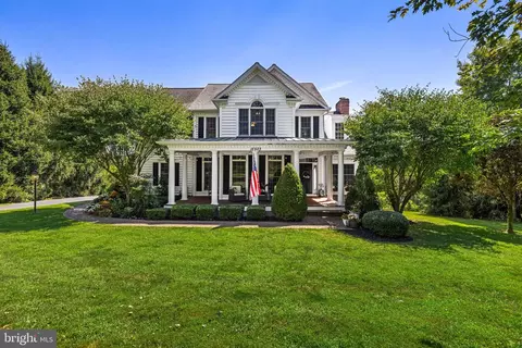 18503 Graystone Rd, White Hall, MD 21161