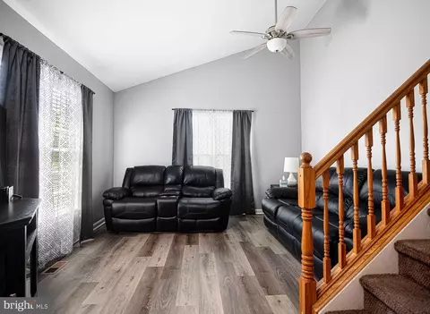 6 Sproul, Middle River, MD 21220 photo 4