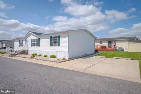 3210 Everlasting Ln, Middle River, MD 21220 photo 6