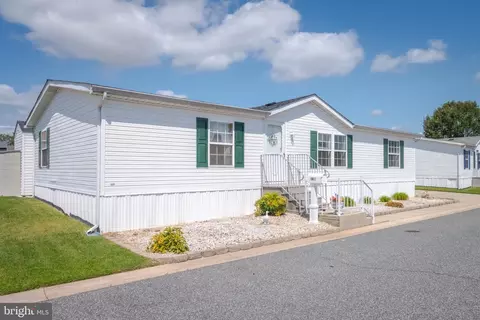3210 Everlasting Ln, Middle River, MD 21220 photo 3