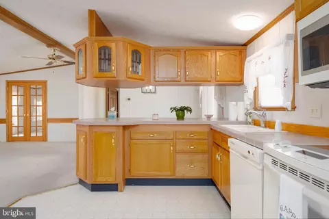 3210 Everlasting Ln, Middle River, MD 21220 photo 15
