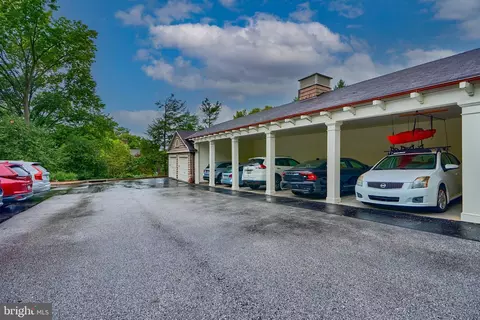 Exterior - 11 Devon Hill Rd #B4, Baltimore, MD 21210 photo 8 of 8