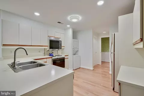 Other - 11 Devon Hill Rd #B4, Baltimore, MD 21210 photo 4 of 8