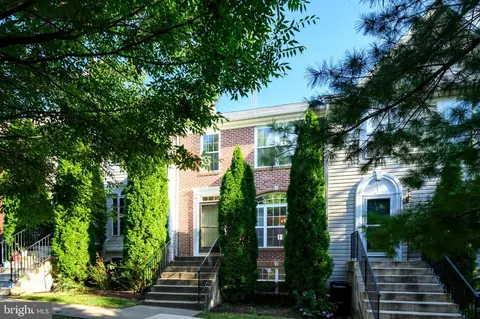 1115 Pomelo Ct, Catonsville, MD 21228