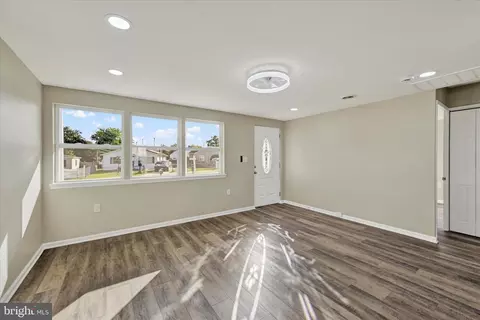 29 Right Aileron, Middle River, MD 21220 photo 13