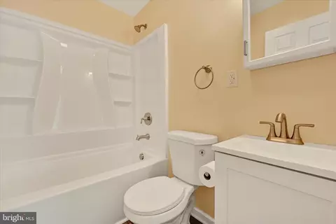 29 Right Aileron, Middle River, MD 21220 photo 15