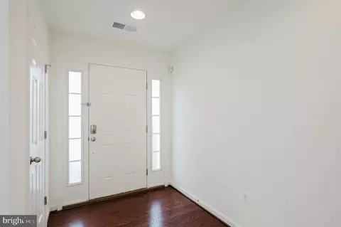 Entry Way - 5417 Old Frederick Rd, Baltimore, MD 21229 photo 1 of 6