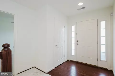 Entry Way - 5417 Old Frederick Rd, Baltimore, MD 21229 photo 6 of 6