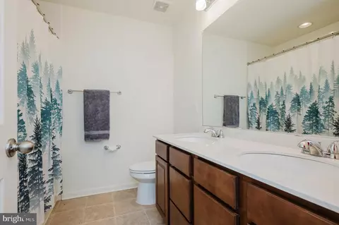 Entry Way - 5417 Old Frederick Rd, Baltimore, MD 21229 photo 5 of 6
